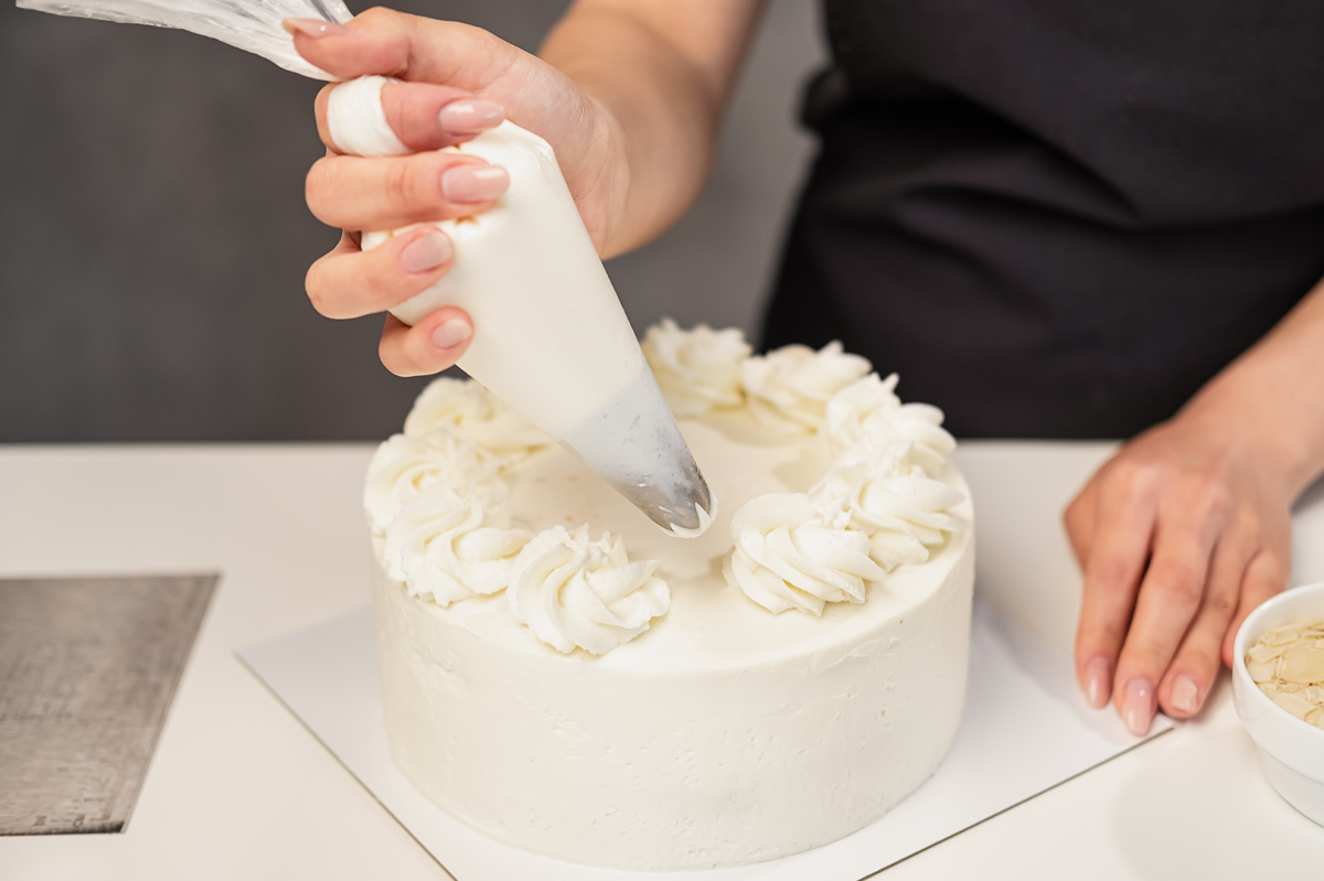 9 Cake-Decorating Classes in NYC That Bakers Will Love