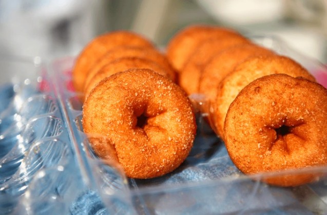 apple cider donut1.jpg