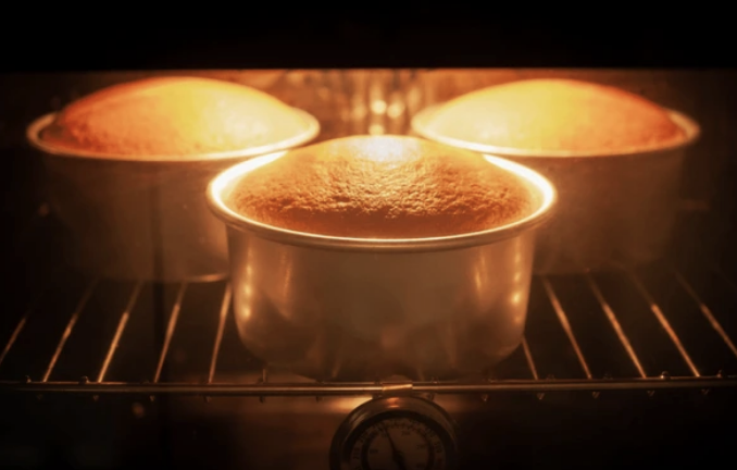 cake baking 2.png