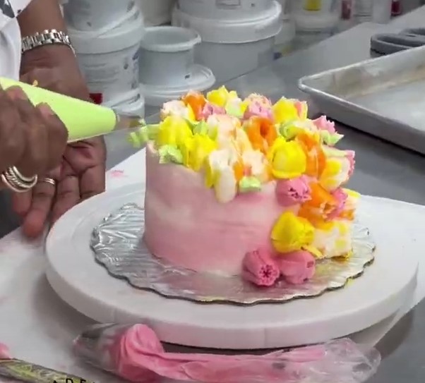 cake deco.jpg