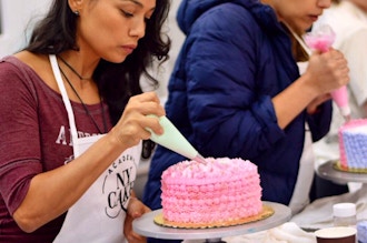 Cake Decorating 101 [Class in NYC] @ NY Cake Academy | CourseHorse