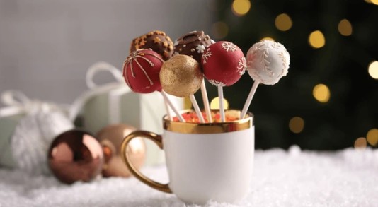 NYC: Holiday Ornament Cake Pop
