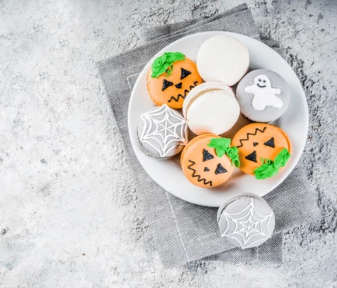 halloween macaron1.jpg
