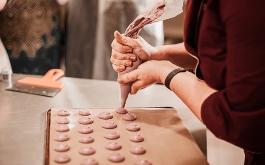 holiday macarons2.jpg