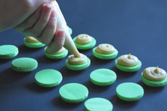 NYC: Italian Macaron Making