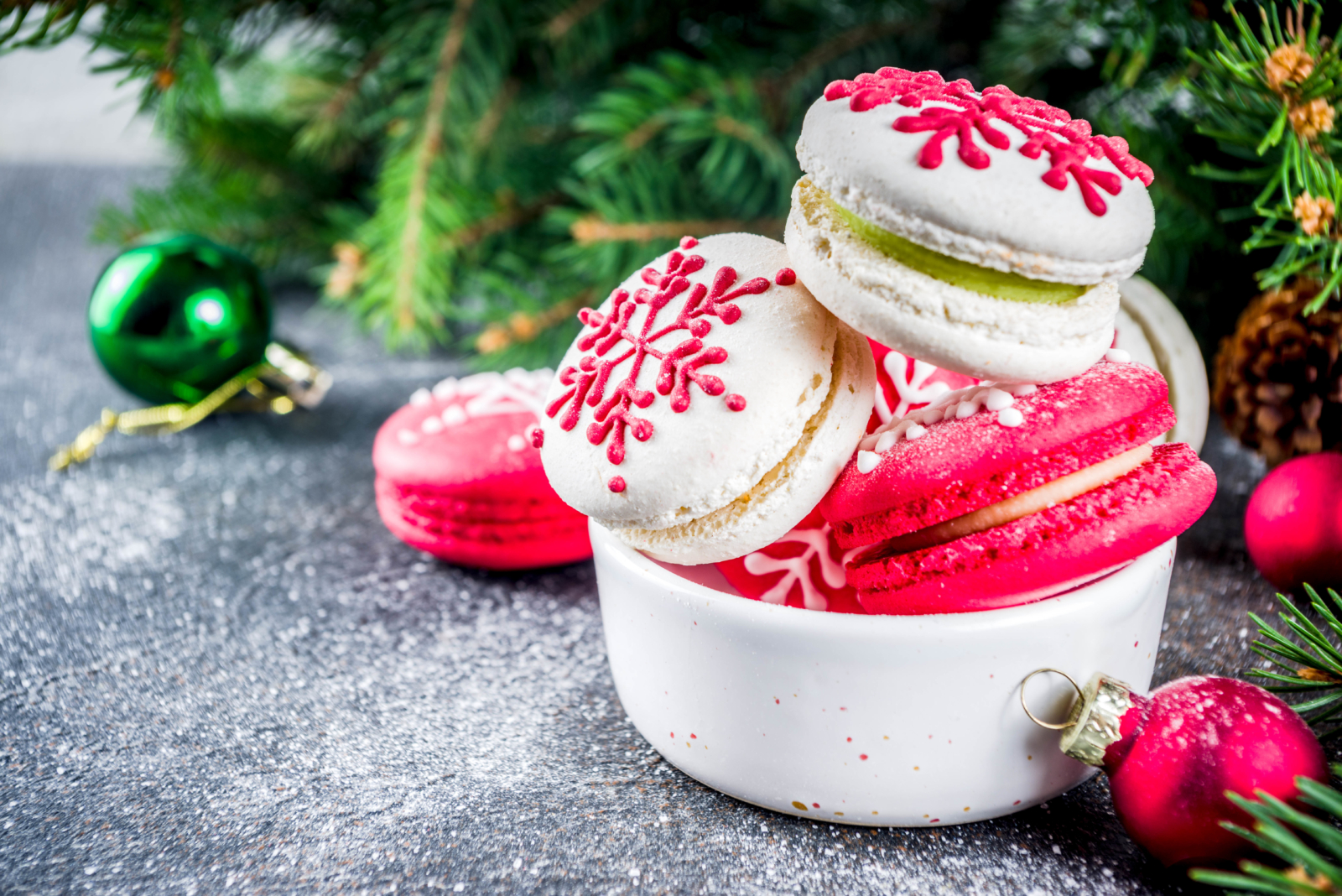 Merry Macarons