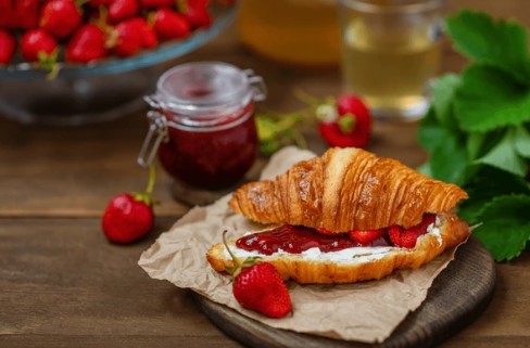 stuffed croissant2.jpg