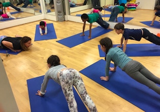 Best Kids Yoga Classes Near Me [In-Person & Live Online]