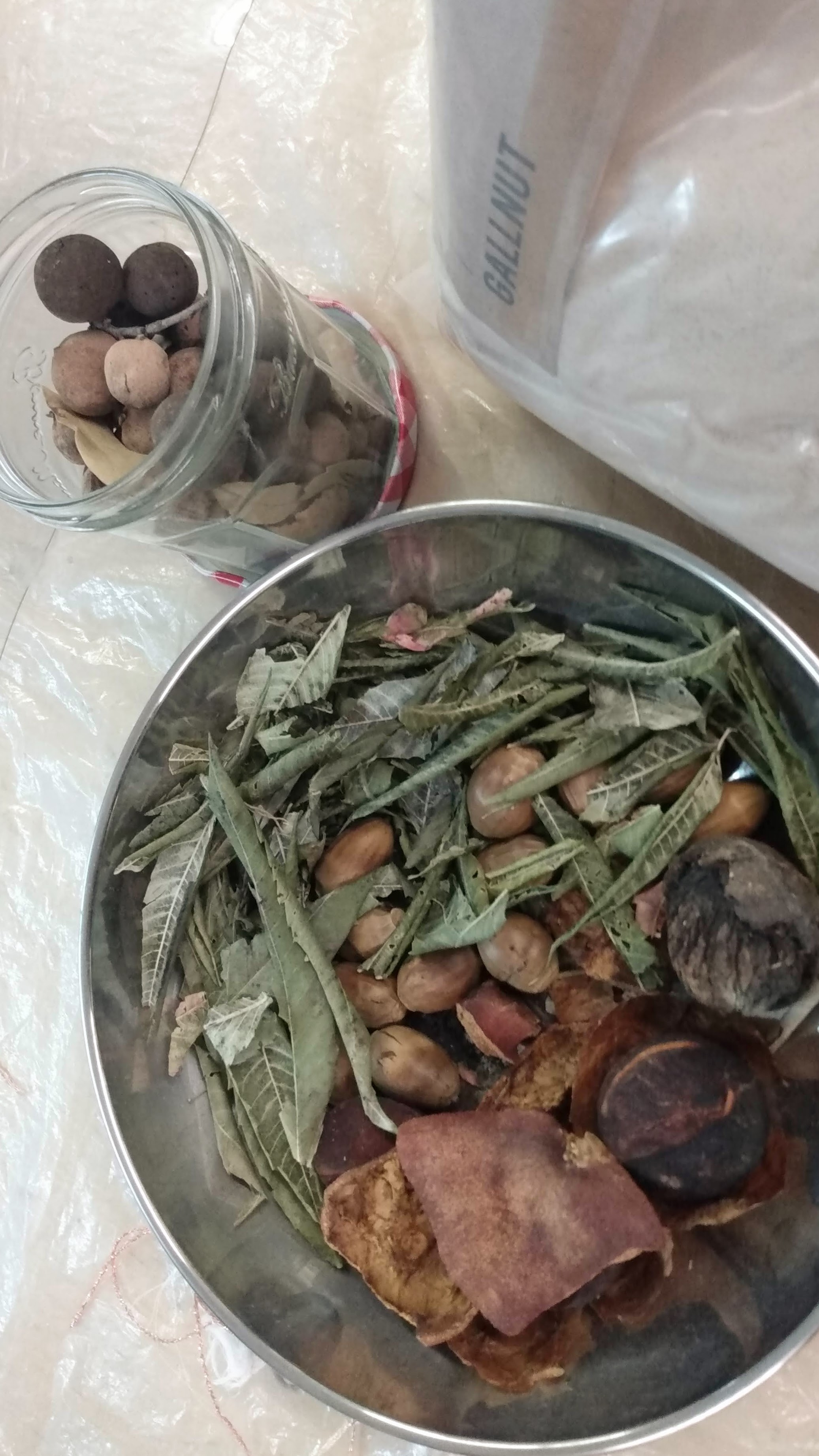 World of Natural Dyes; intensive