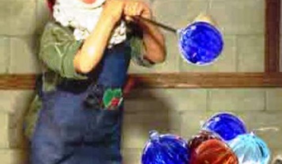 Holiday Ornaments One Day Glass Blowing Classes New York Coursehorse Brooklyn Glass