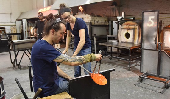 6 Week Sunday Morning Glass [Class in NYC] Brooklyn Glass CourseHorse