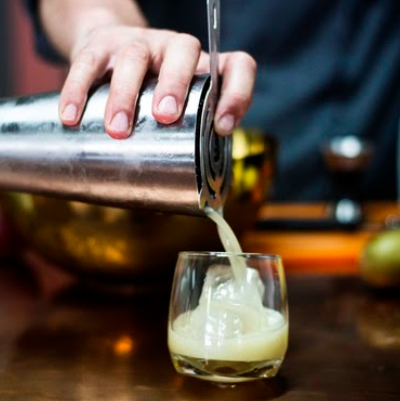 Mixology 101: The Art of the Cocktail