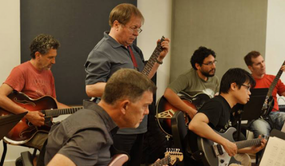 Group Guitar Lessons