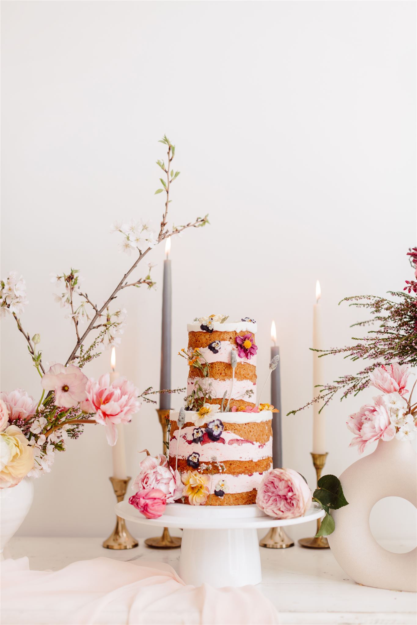 Assemble & Decorate a Tiered Cake
