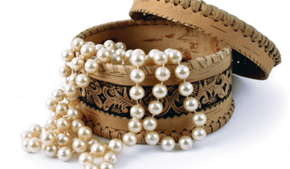 Pearl Knotting