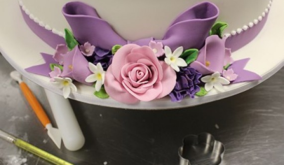 Sugar Flowers Cake Decorating Classes Boston Coursehorse
