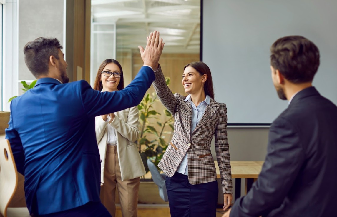 Establishing Effective Relationships With Employees Course (Self-Paced)