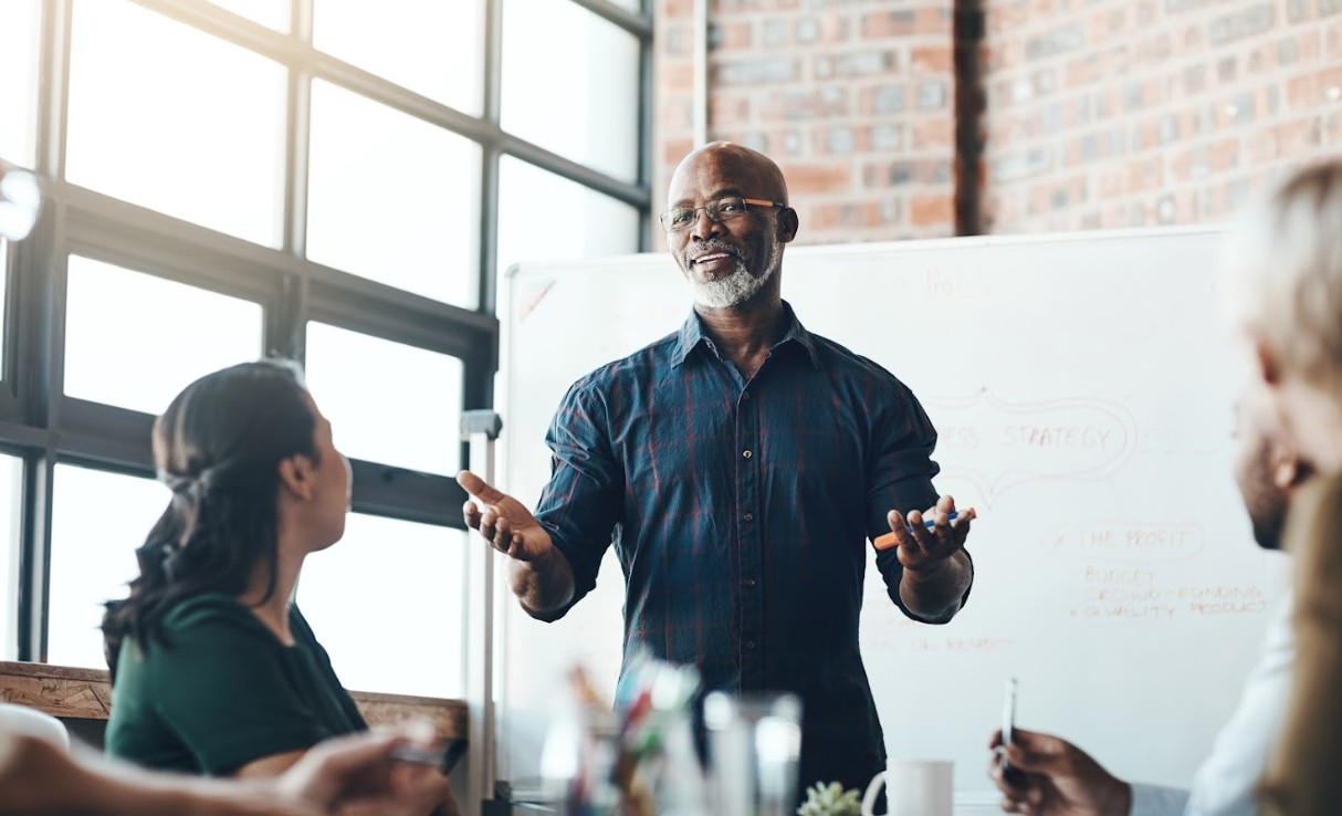 Leading and Managing Others Course (Self-Paced)