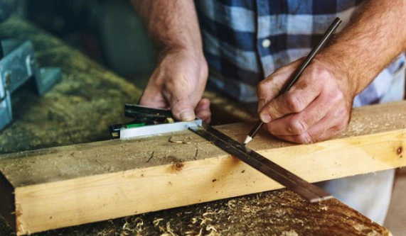 Woodcraft of Woburn - Art Schools Boston CourseHorse Woodcraft of Woburn - Art Schools Boston CourseHorse