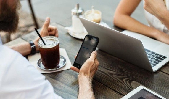 Social Media and Audience Engagement 