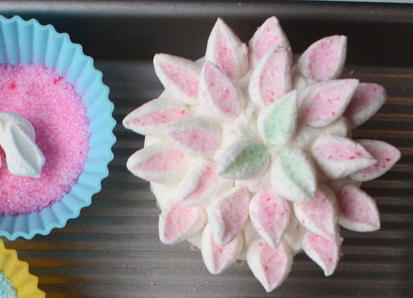 Mother's Day: Flower Cupcakes (Ages 2-8 w/ Caregiver)