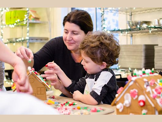 Gingerbread House Decorating (Ages 2-17) Family Workshop