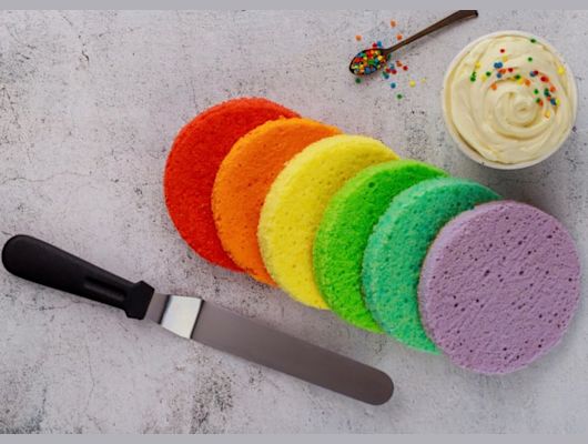 Cake Decorating Camp (Ages 9-13)