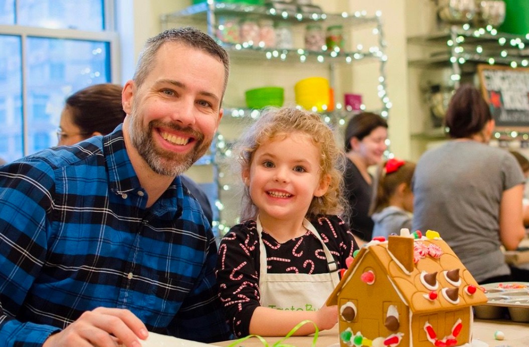 Gingerbread House Decorating (Ages 2-17 with Caregiver)
