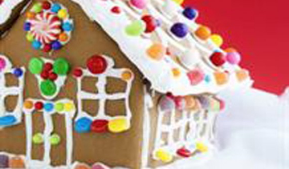 Gingerbread House Decorating (Ages 2-17) Family Workshop