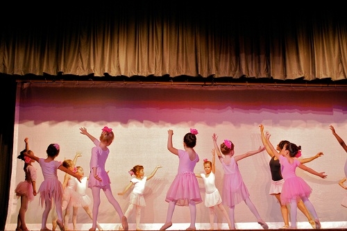 Pre-Dance (ages 2 1/2 - 3 yrs)