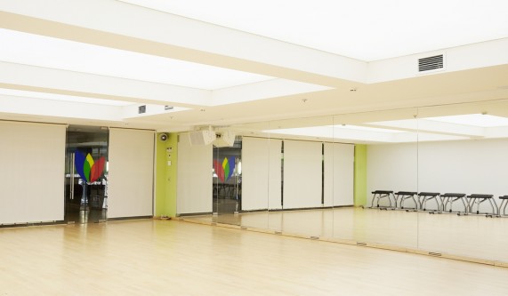 Young Teenage Self Defense Class