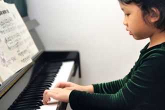 Beginner Piano (Ages 6-8)