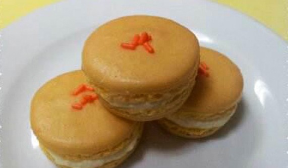 French Macarons - Baking