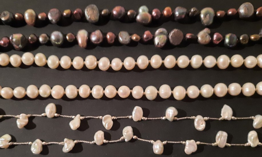 Pearl Knotting