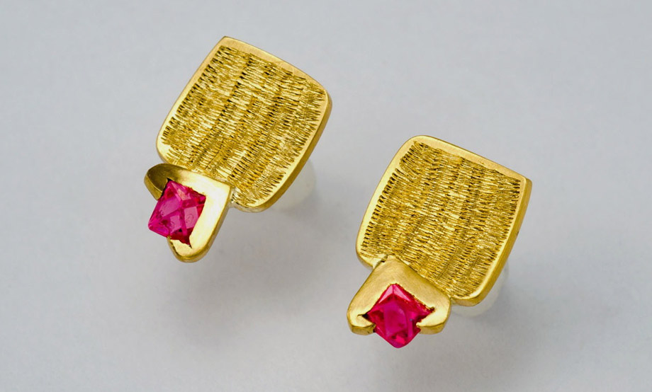 Jewelry Aesthetics for Design