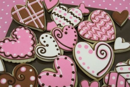 Valentines Day Cookies Piping Stenciling and Fun