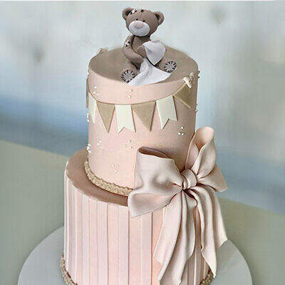 Beginning Fondant Tiered Cake
