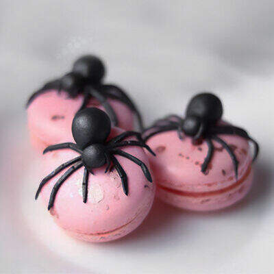 Jeepers Creepers Macaron