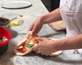 Learn how to make pizza