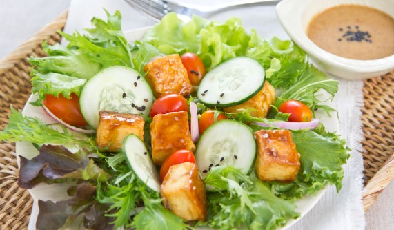 The Wellness Kitchen: Cooking for Longevity