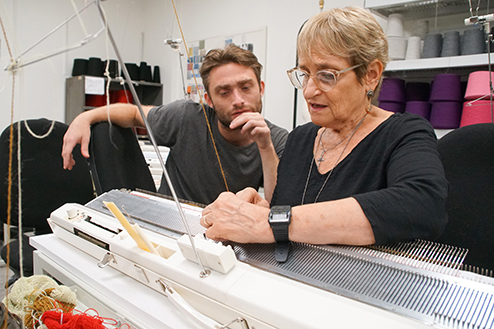 Beginners' Machine Knitting
