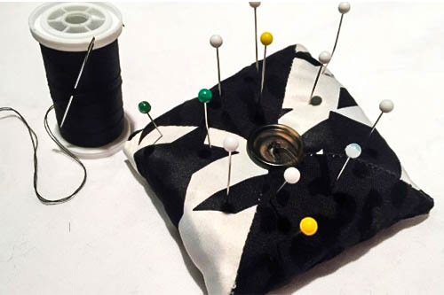 introduction to machine sewing - make a pin cushion